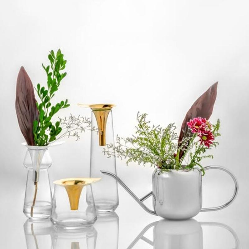 Leaf鍍金不鏽鋼葉子玻璃花器 ，低：鍍24K，價格店洽、中：鍍銀，價格店洽、高：鍍金，16,800元。（INLUXE CASA提供）