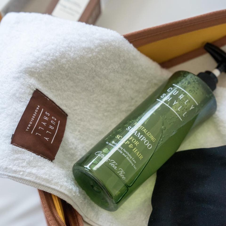 CURLY SHYLL健康強韌洗髮露500ml/960元。