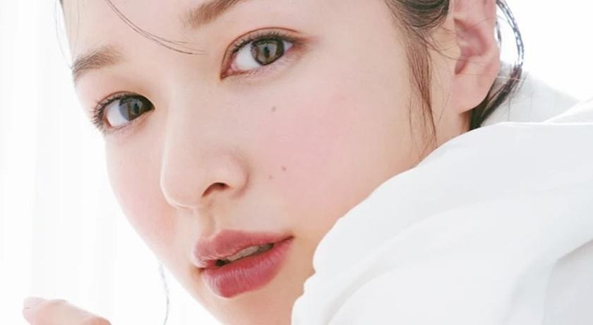 為什麼日本女生夏日還是充滿透明感？專家揭定妝噴霧使用一動作成關鍵