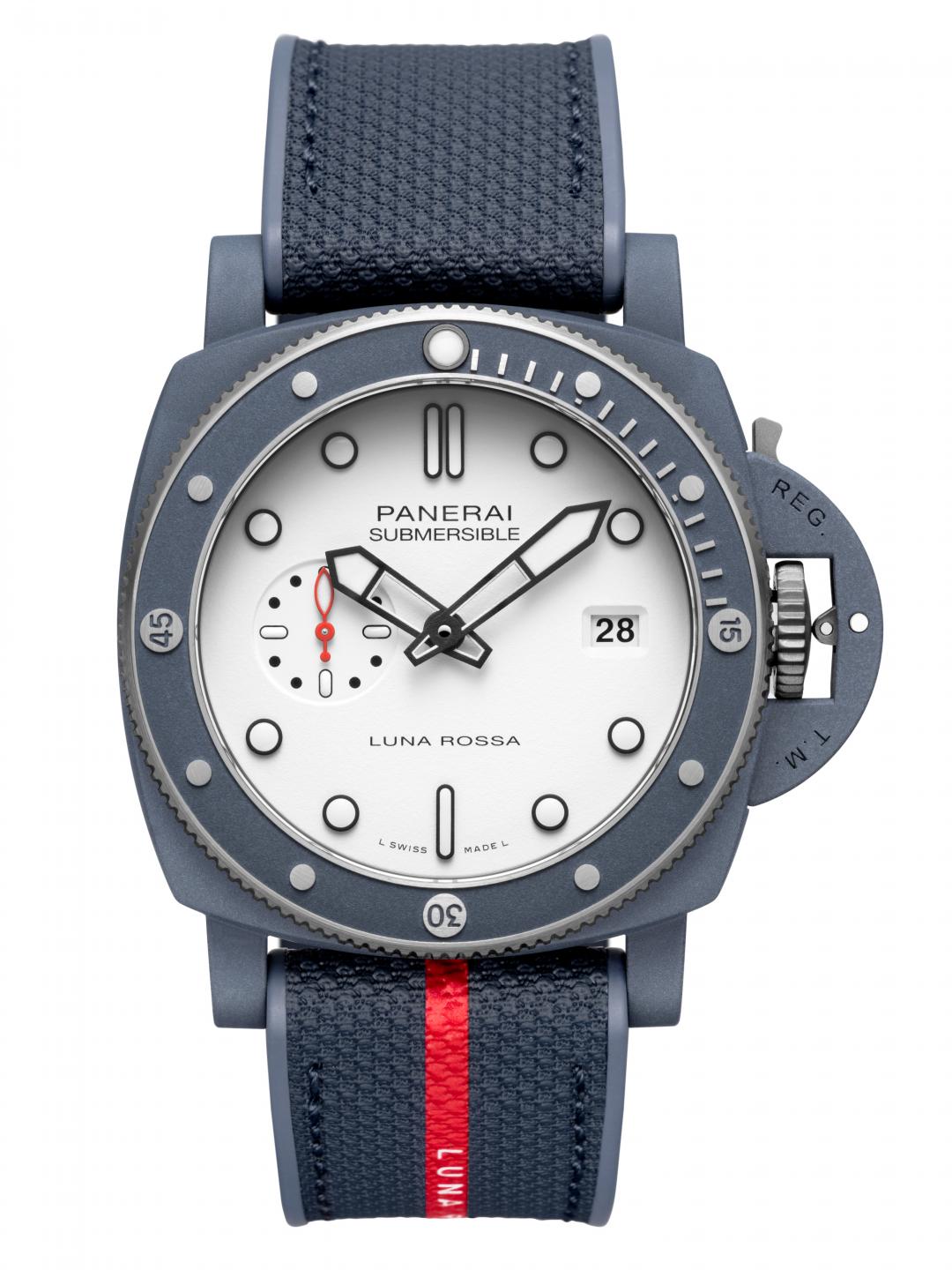 沛納海Submersible QuarantaQuattro Luna Rossa Ti-Ceramitech™鈦金屬陶瓷腕錶白色款，510,000元。