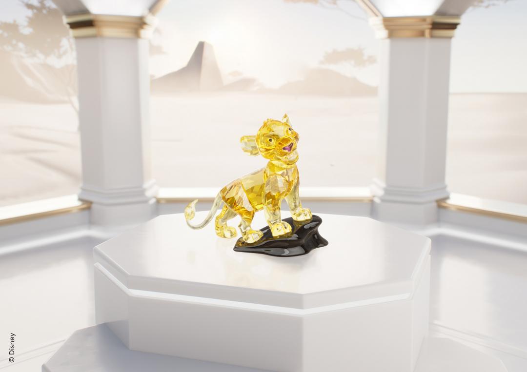 迪士尼《獅子王》X Swarovski Simba辛巴擺件，8,000元。