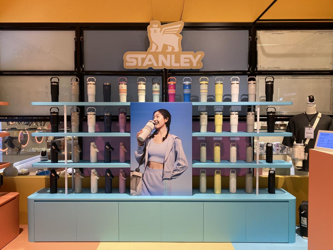 Stanley台中新光三越快閃店即日起至10/31登場。