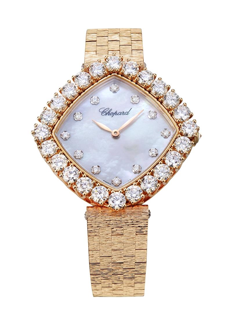 L’Heure du Diamant系列腕錶，搭載Chopard 09.01-C型機械自動上鍊機芯，符合倫理道德標準18K玫瑰金錶殼鑲嵌4.53克拉鑽石，時間顯示，錶徑36mm，2,938,000元。（Chopard提供）