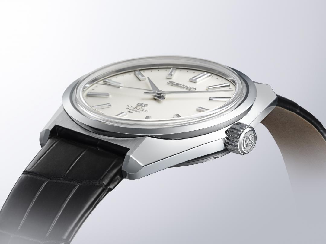 Grand Seiko Heritage Collection SLGW005錶款，復刻首款45GS，不鏽鋼錶殼，限量1,200只，280,000元。(Grand Seiko提供，以下同)