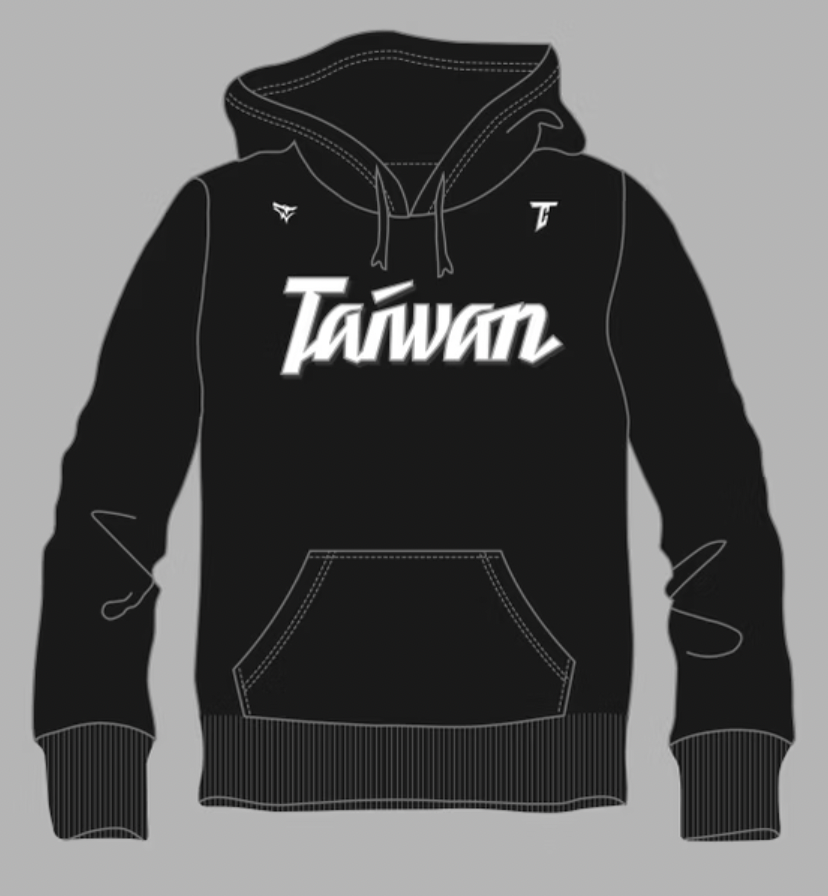 同款「Team Taiwan」長袖連帽T，NTD2,180。（截自TAIWOLF官網）