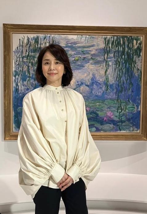 「小阿姨」石田百合子外表凍齡，看不出55歲。