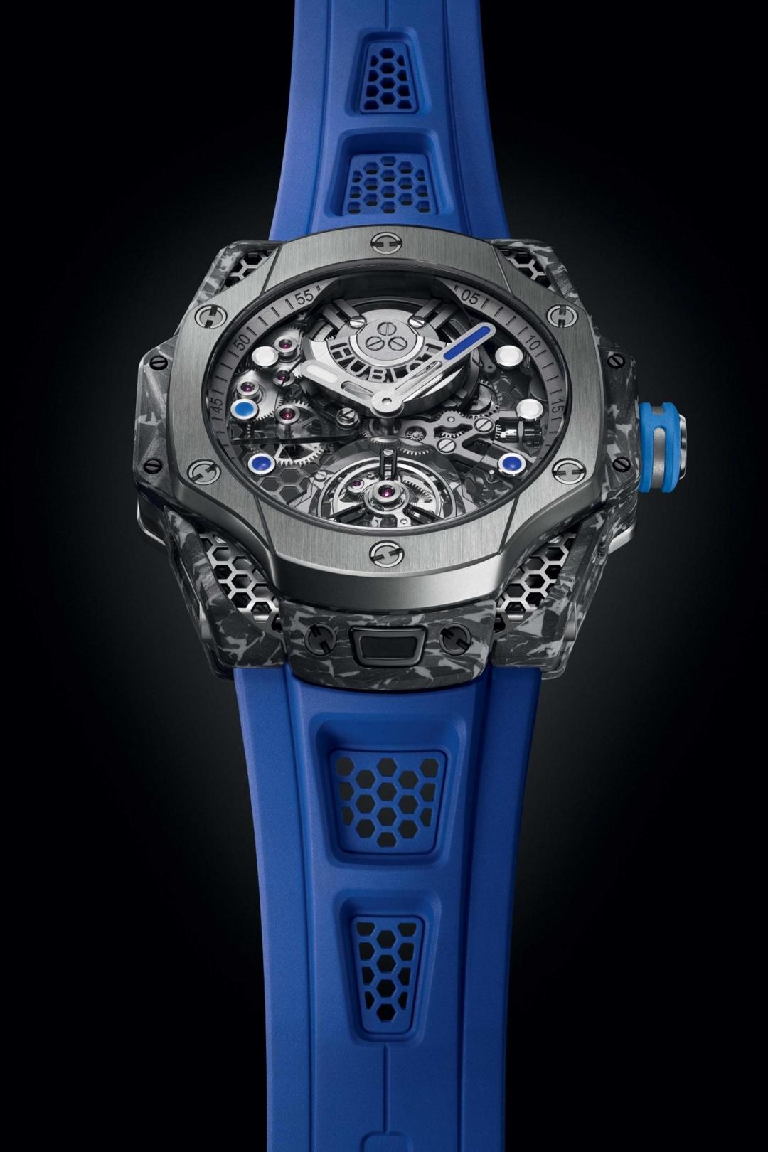 Hublot與潮流藝術家Samuel Ross打造Big Bang Samuel Ross碳纖維陀飛輪腕錶。（Hublot提供）