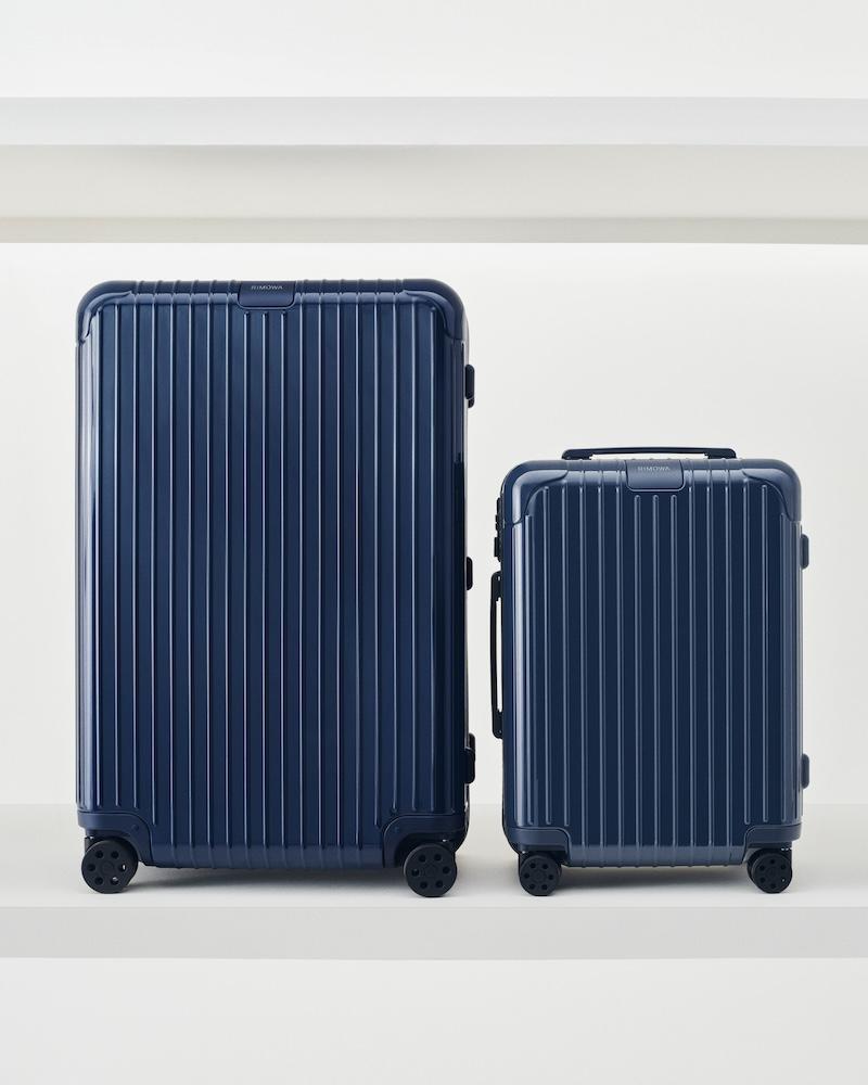 RIMOWA推出季節新色「Nautical」海軍藍色。