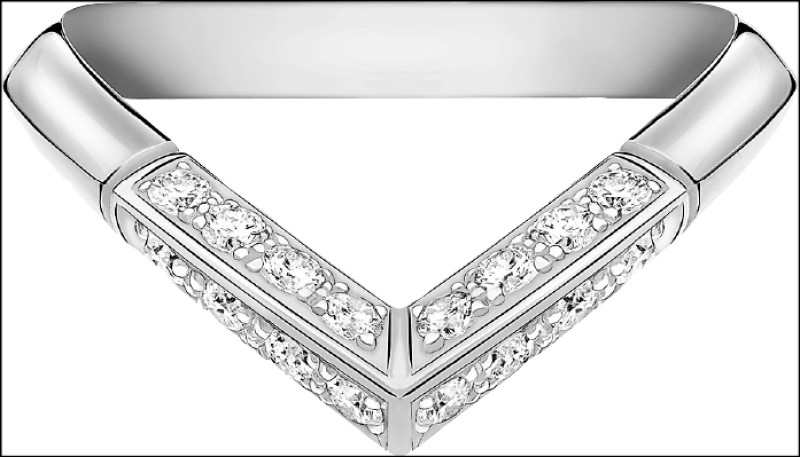 LV Diamonds Pavé V戒指，鉑金、鑽石，146,000元。