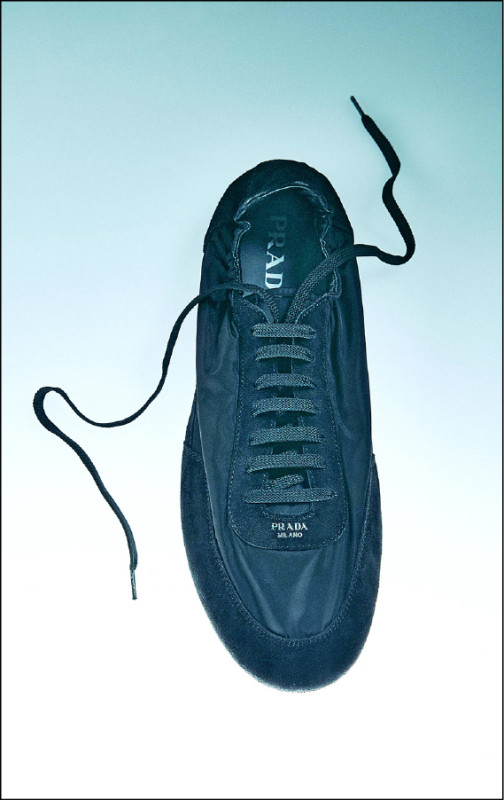 Prada Collapse再生尼龍運動鞋，33,000元。