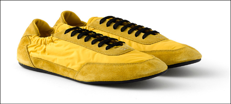 Prada Collapse再生尼龍運動鞋，33,000元。