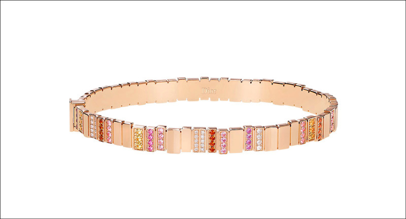 Dior Gem Dior玫瑰金彩色寶石手環，660,000元。