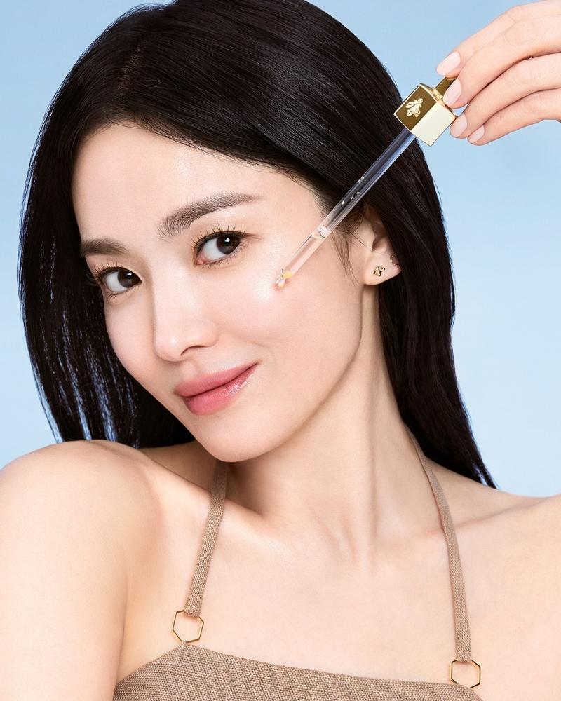 宋慧喬今年接下嬌蘭亞太區品牌大使，美肌再度成焦點。