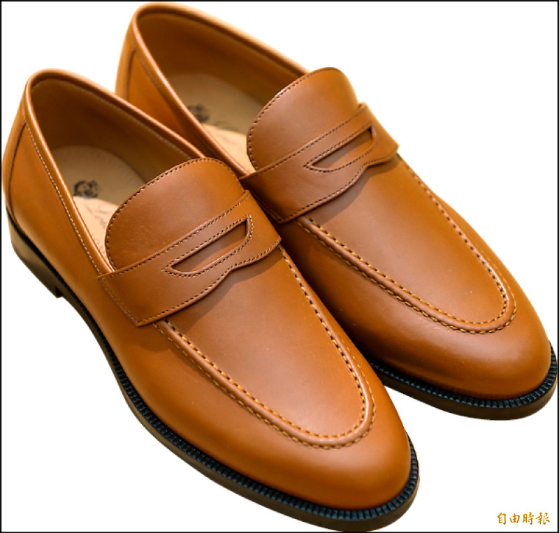 Loro Piana Sergio Walk男士樂福鞋，39,300元。（記者白硯儂攝）