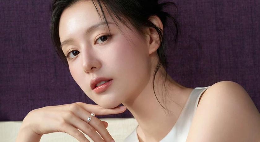 韓國女星金智媛因演出韓劇《淚之女王》人氣暴漲。