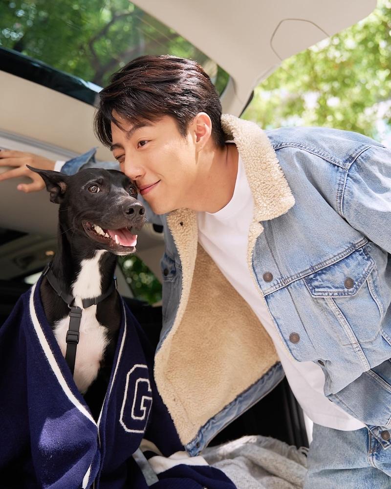 蔡凡熙與愛犬Amo。