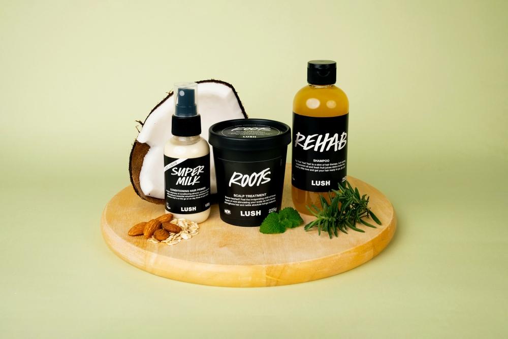 LUSH深耕髮品市場，推出頭皮護理霜、洗髮露、護髮噴霧等一系列單品。