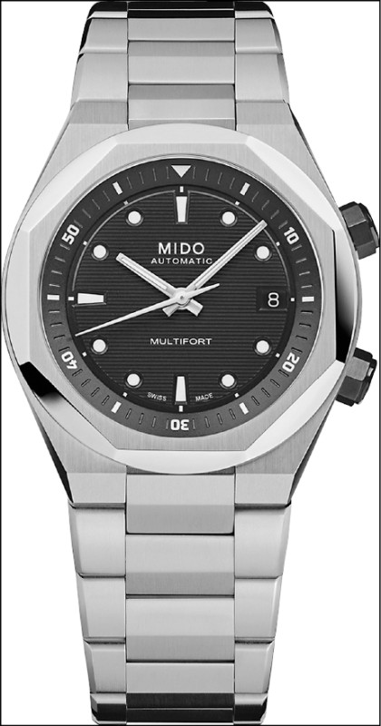 MIDO Multifort 8 Two Crowns腕錶，黑色錶盤搭配不鏽鋼鍊帶，38,500元。