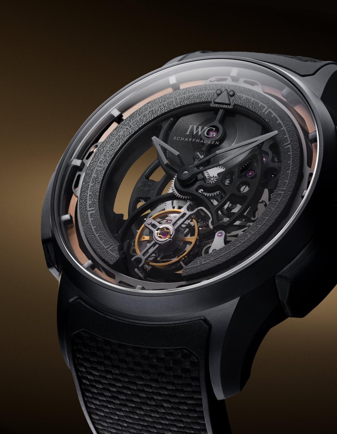 IWC大型飛行員鏤空陀飛輪腕錶「Shock Absorber XPL」特別版。(IWC提供，以下同)