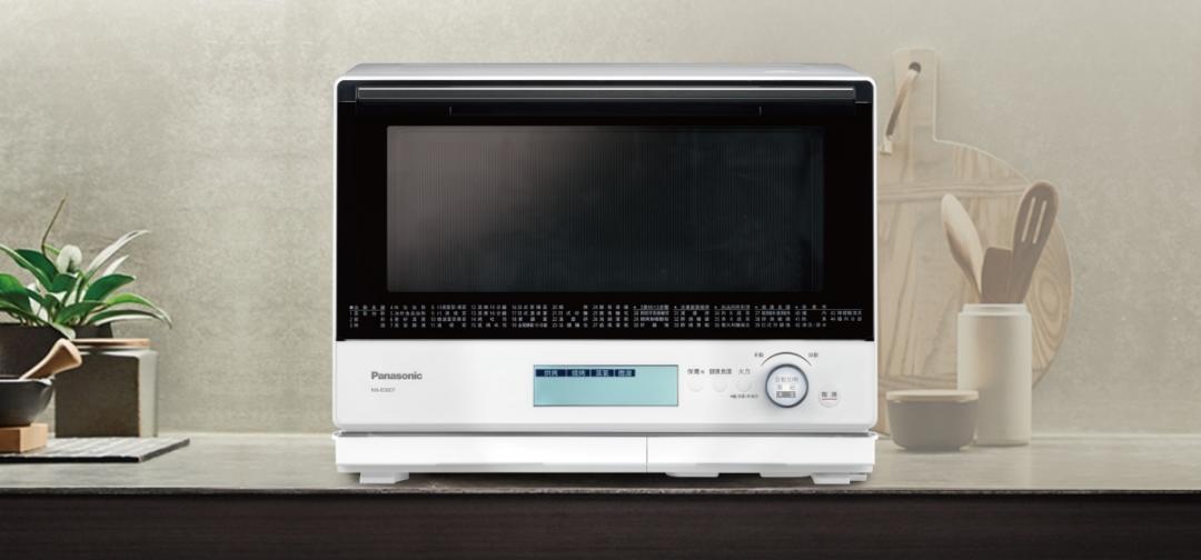 PANASONIC變頻烘烤微波爐NN-BS807，特價24,900元，原價29,900元（83折，獨家）。