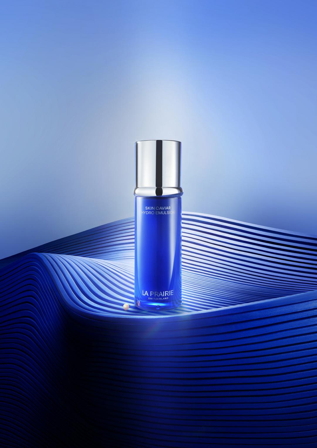 LA PRAIRIE萊珀妮魚子美顏超能乳70ml/14,000元，另有隨身瓶30ml/6,600元(官網獨家上市)。