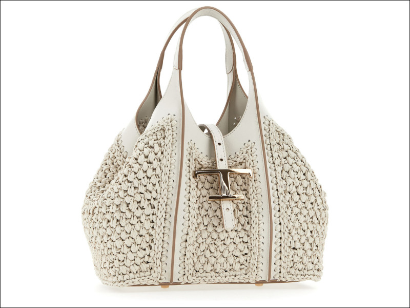 TOD’S T Timeless白色拉菲草托特包，100,500元。