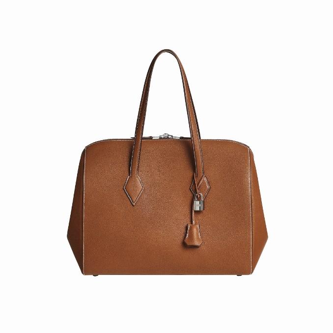 Hermès Barénia Faubourg小牛皮提包，513,400元。