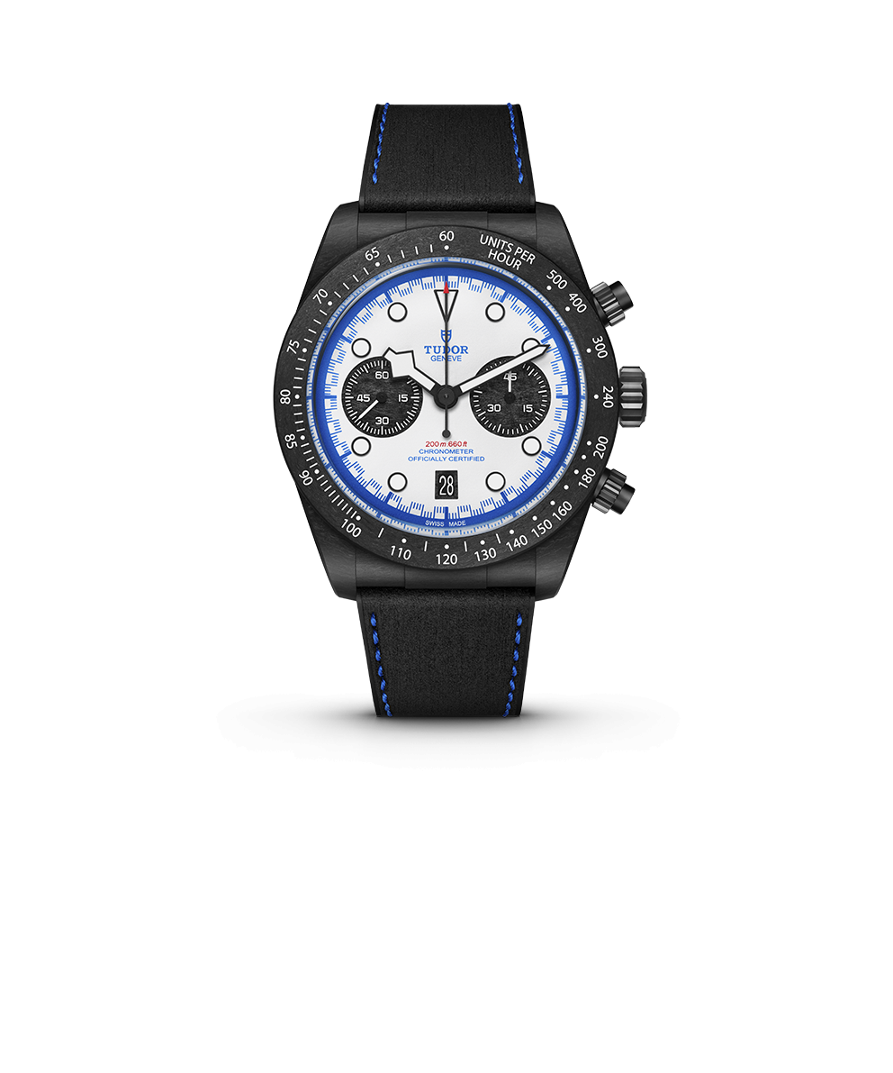 帝舵為紀念與Visa Cash App Racing Bulls F1車隊於2025年繼續合作，Black Bay Chrono “Carbon 25”腕錶全球限量2,025只，236,500元。