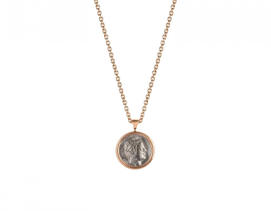 BVLGARI Monete系列玫瑰金古幣項鍊。（BVLGARI提供）