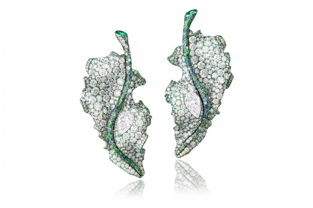 CINDY CHAO White Label Collection高級珠寶系列，二十週年系列葉片耳環。（CINDY CHAO The Art Jewel提供）