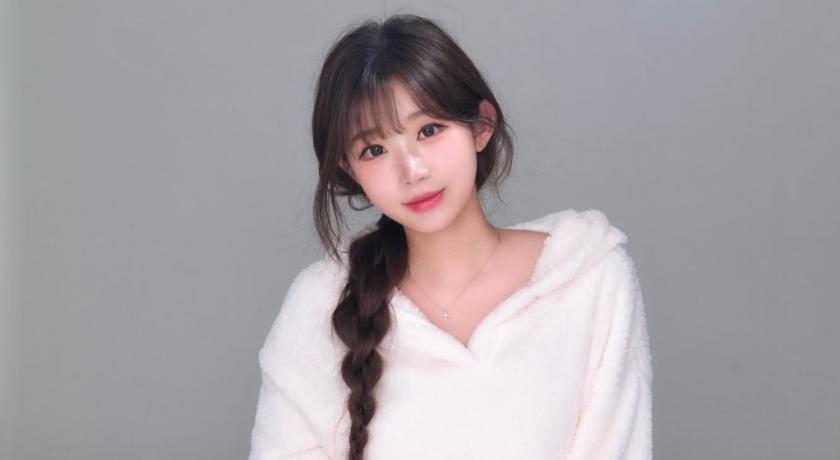 李珠珢拿下來台第一個代言。（翻攝自0724.32、dreamz_tw ig，以下同）