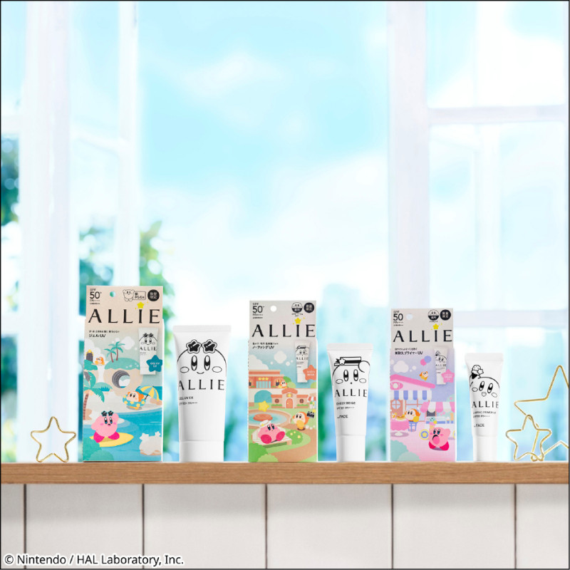 ALLIE×星之卡比持采UV高效防曬水凝乳EXP限定設計款K，90g／850元（圖左起）；持采濾鏡調色UV防曬乳（木質調勻妍）限定設計款K，40g／730元；持采長豔UV高效防曬飾底乳限定設計款K，25g／730元。
