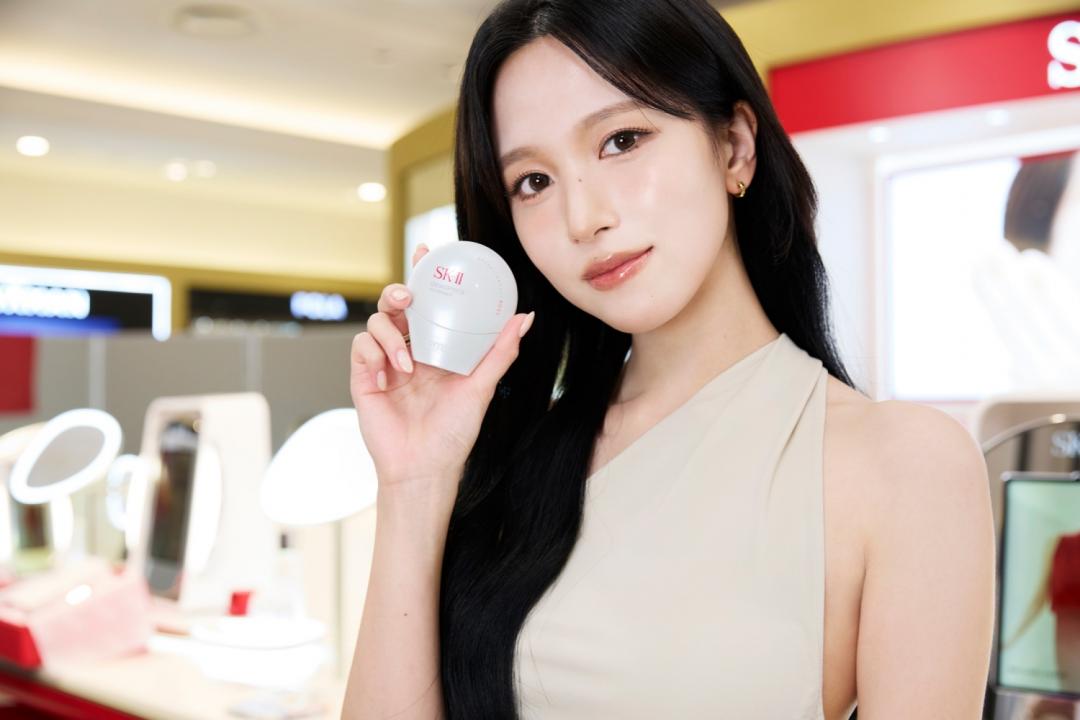 SK-II找來品牌大使Mina登場主打新品。