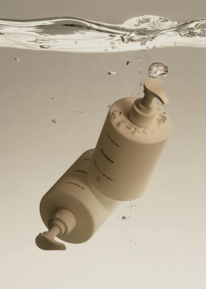 荒杉木保濕修護洗髮精、荒杉木保濕修護護髮素，各500ml，1,580元。