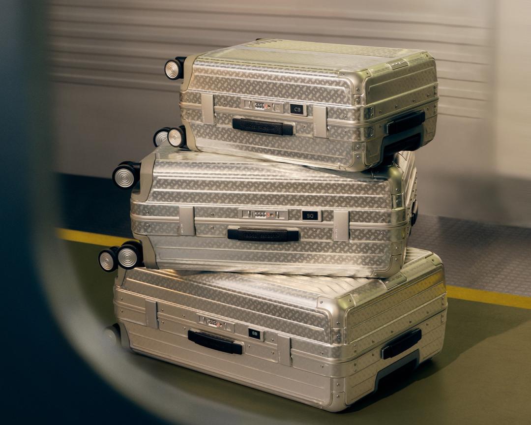 BOSS｜Samsonite LITE-BOX ALU系列，20吋（NT$31,680）、28吋（NT$40,320）、30吋（NT$45,760）。
