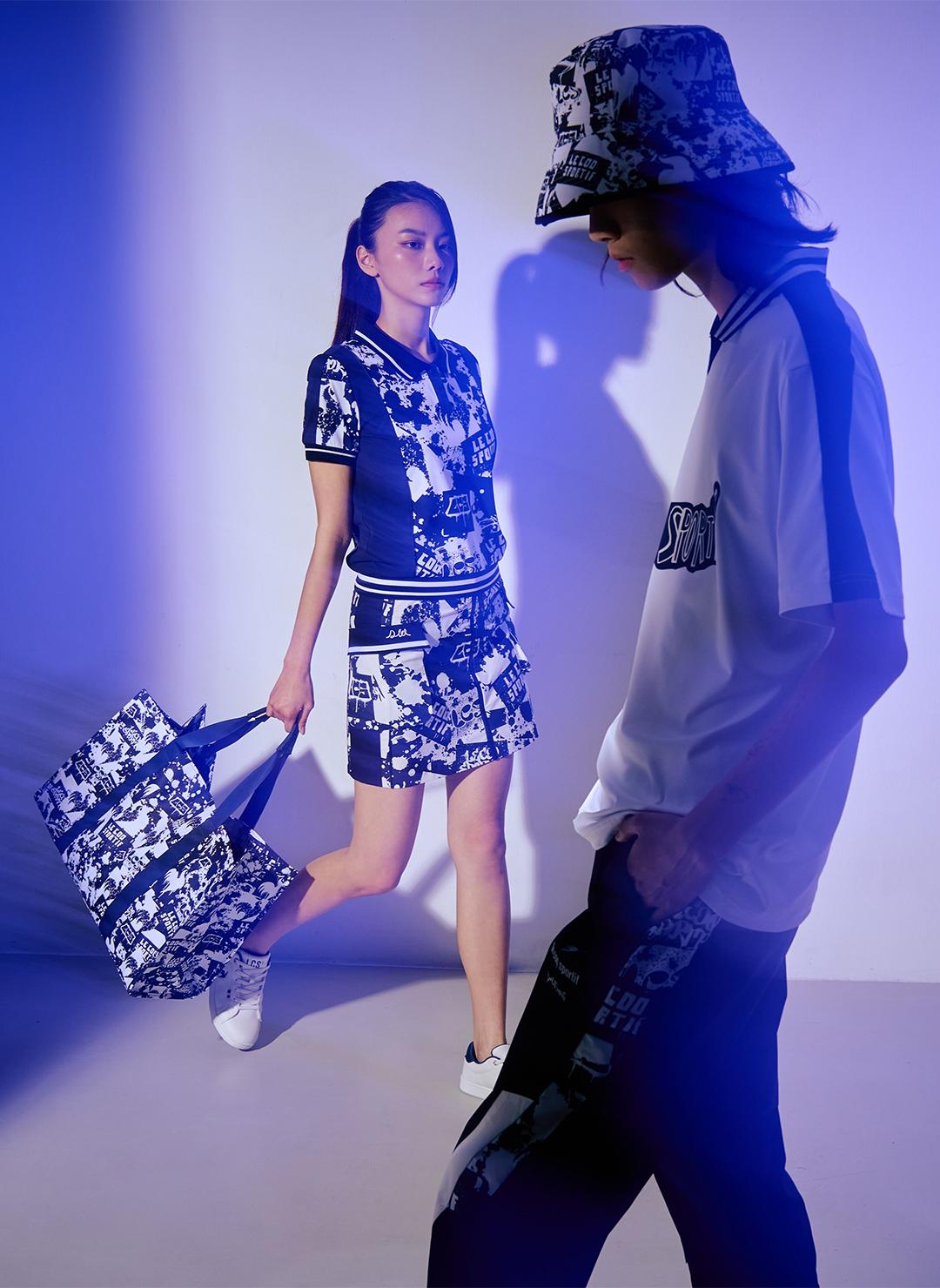 （女）短袖POLO衫（NT$3,690）搭配平織短裙（NT$3,290）；（男）雙面漁夫帽（NT$2,190）、羅紋V領短袖T恤（NT$3,490）搭配平織運動長褲（NT$3,990）。