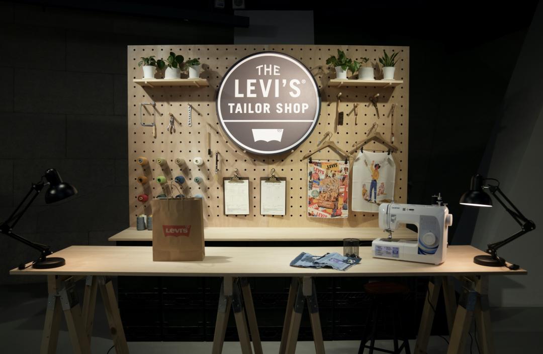 Levi’s®Tailor Service專屬訂製服務，鼓勵時髦人士以丹寧為畫布揮灑創意。