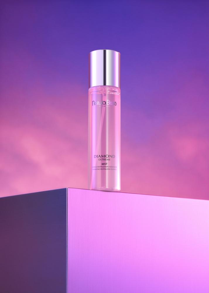 Natura Bissé 鑽石極緻賦活修護液，200ml，3,800元。