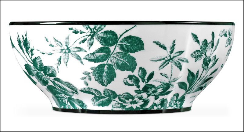 Gucci臘葉印花湯碗，11,300元。