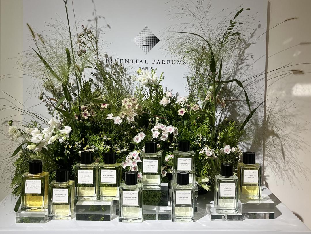 Essential Parfums顛覆香水產業普遍重視氛圍敘事與精緻包裝的慣性思維。