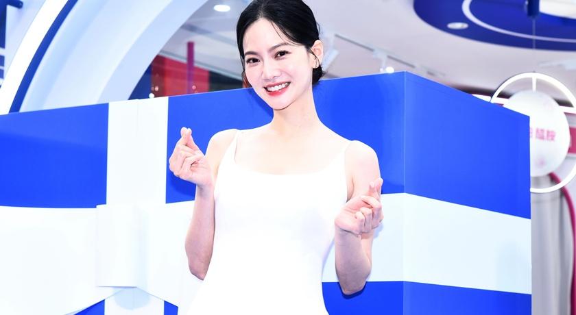 曾之喬產後首度公開露面，一臉幸福藏不住。