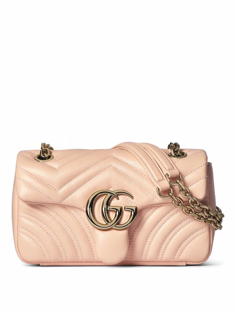 雪酪粉紅GG Marmont，中型包款，91,000元。（Gucci提供）