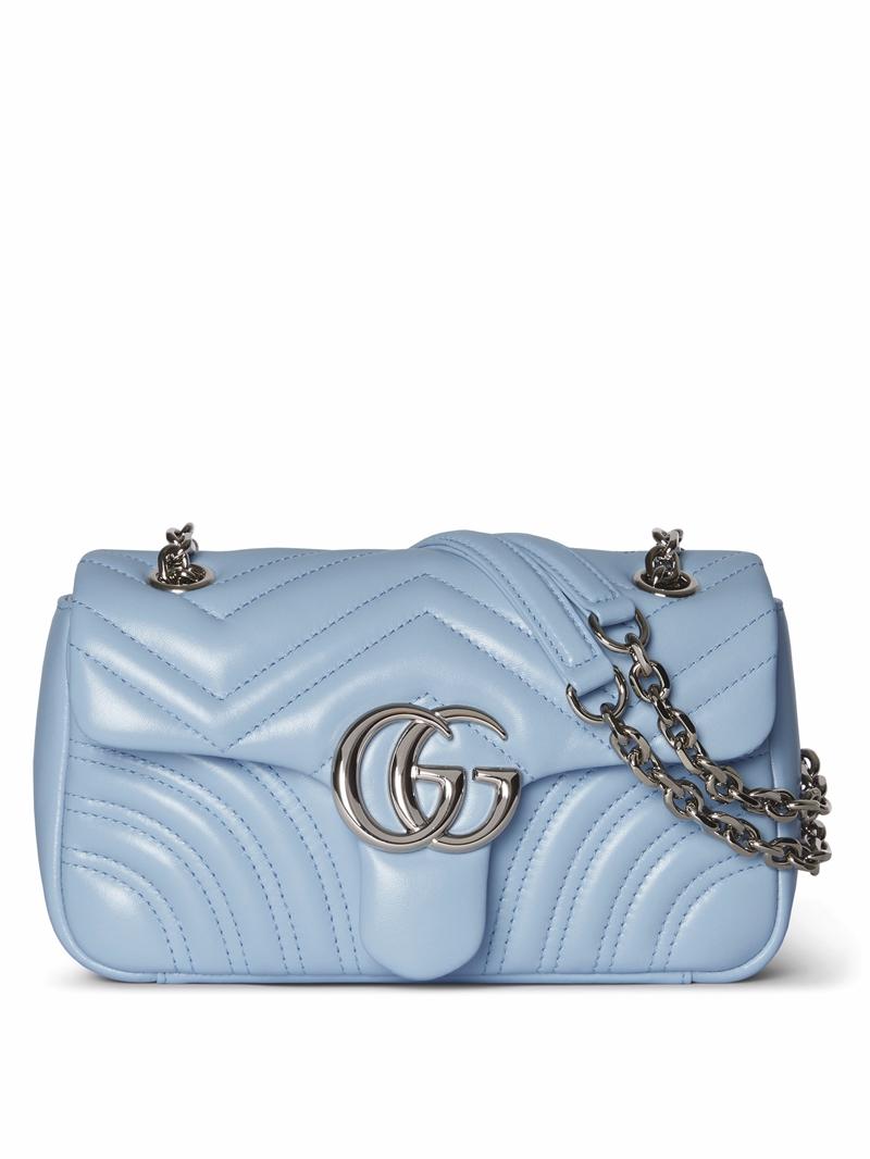 雪酪粉藍GG Marmont，中型包款，91,000元。（Gucci提供）