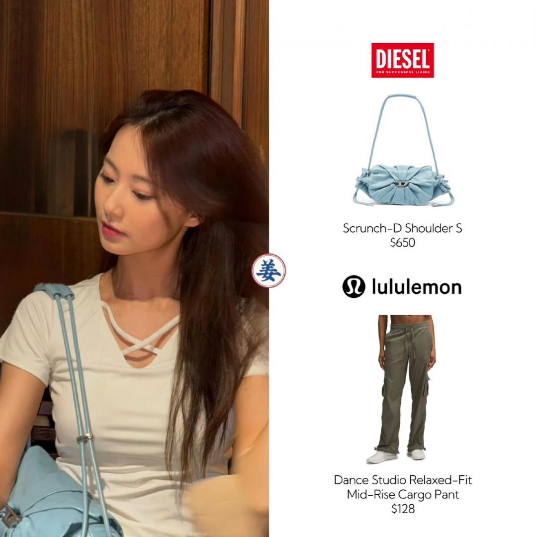 白色v領T恤胸前交叉設計展露小性感。