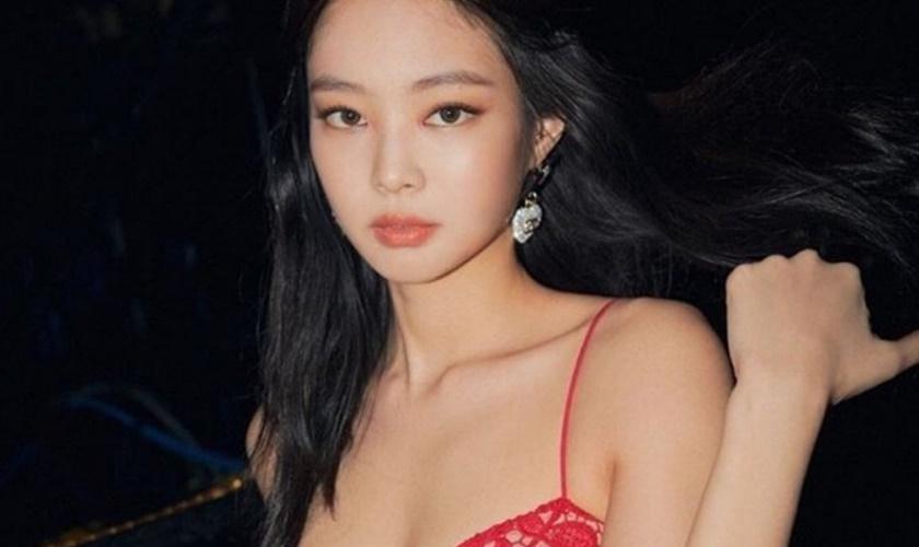 Jennie拿下第三名。