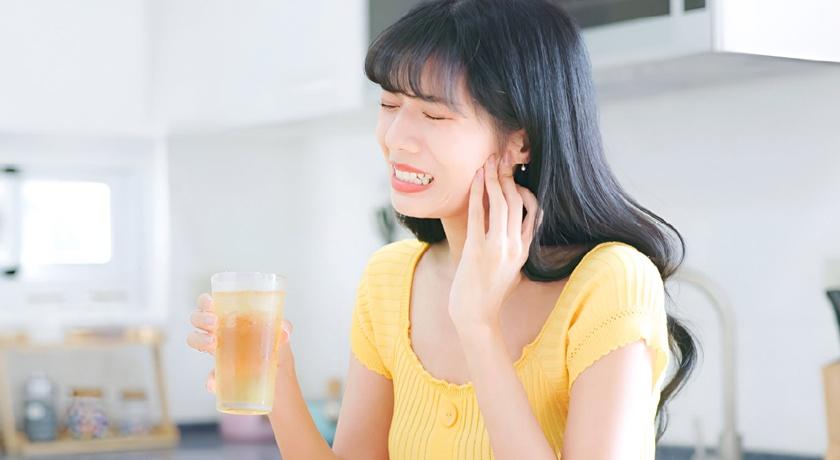 夏天熱爆人手一杯手搖飲！最新研究：高糖飲食+冷飲刺激 換來一口爛牙機率高