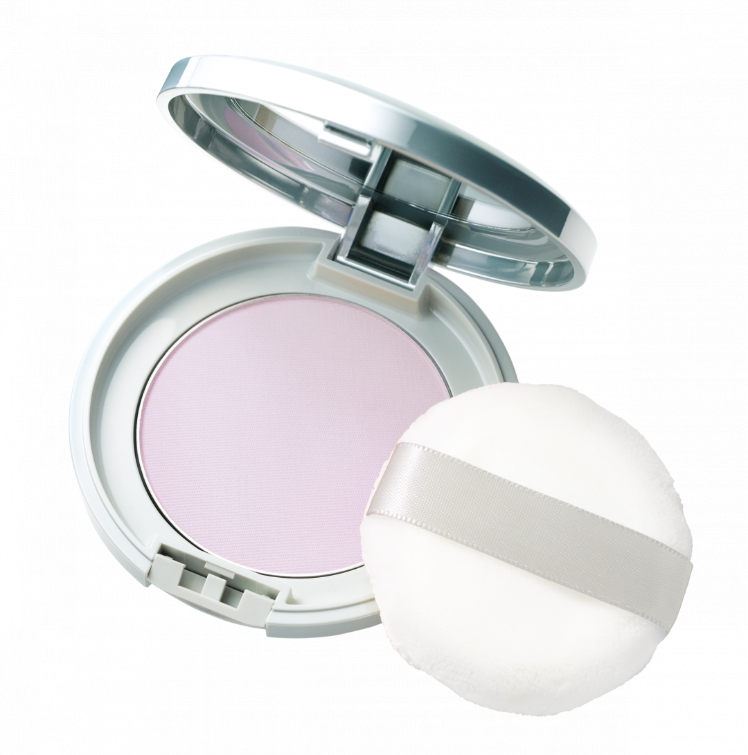 極緻抗陽蜜粉餅680元(蕊心附專用粉撲)；極緻抗陽蜜粉餅專用粉盒300元。