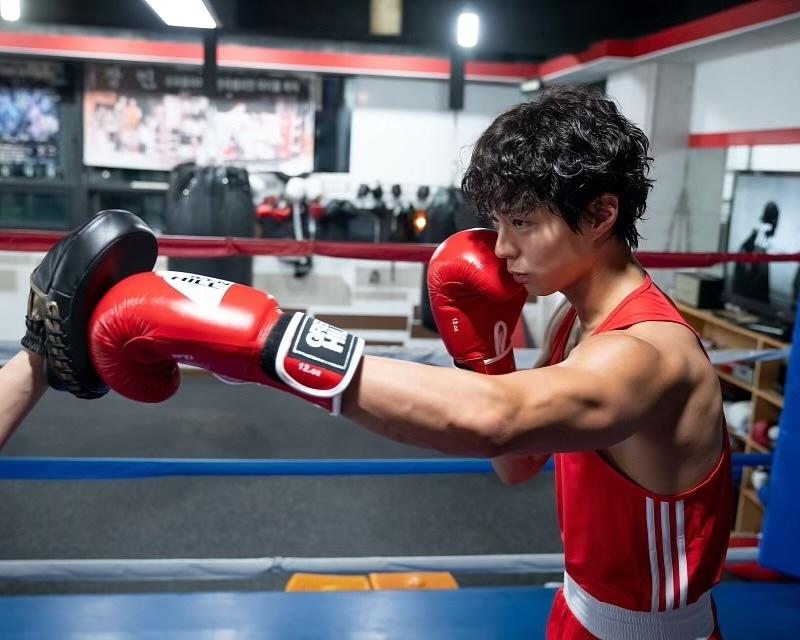 朴寶劍在新劇中飾演拳擊國手兼新人警察。