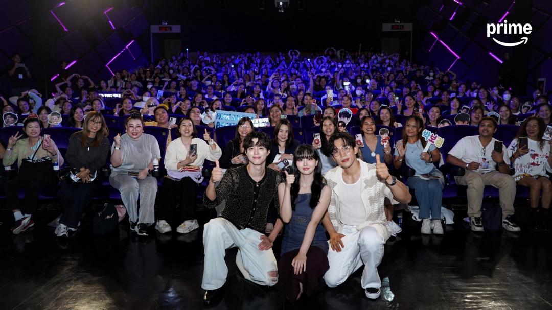 泰國宣傳行程，朴寶劍、金所泫、李相二也精心準備帶有度假感的造型登場。