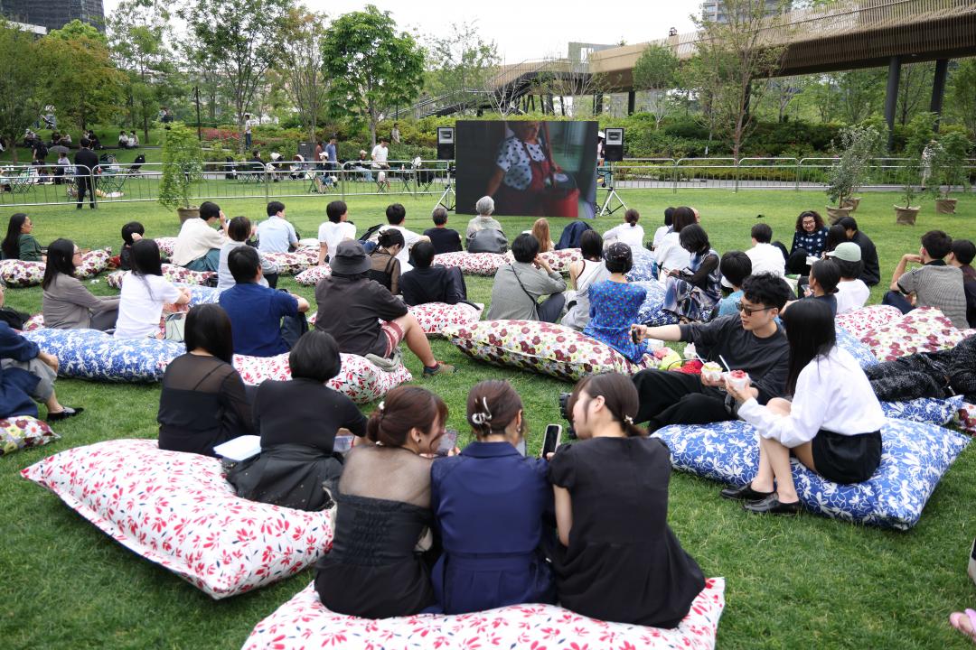 PRADA MODE是一個多面向的藝術交流活動。